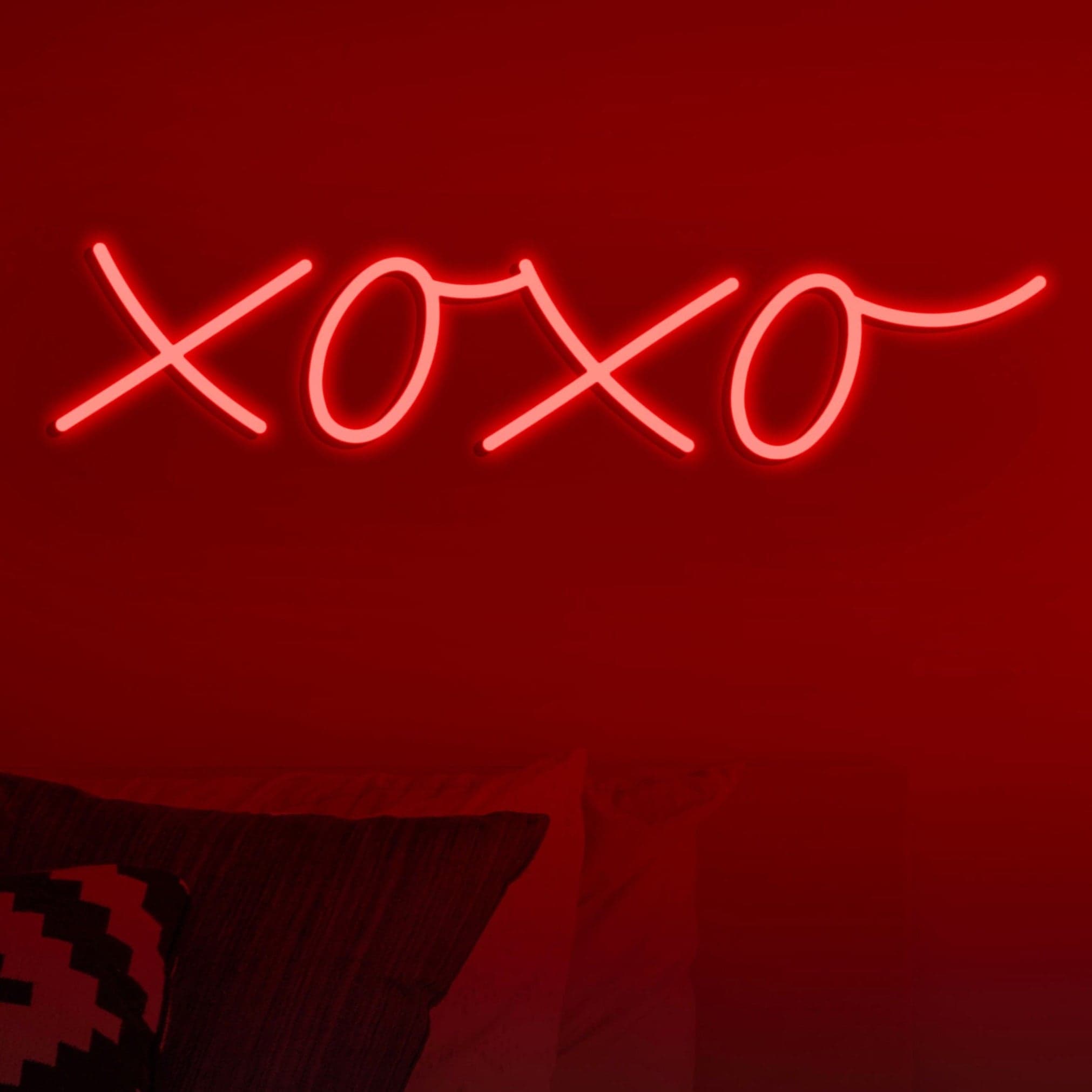 XOXO LED Neon Sign vista 1